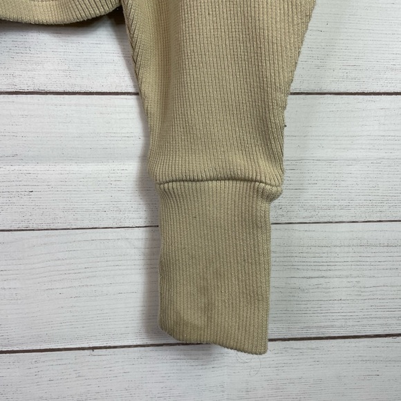 Women’s L’academie Cropped Sweater - Picture 3 of 6